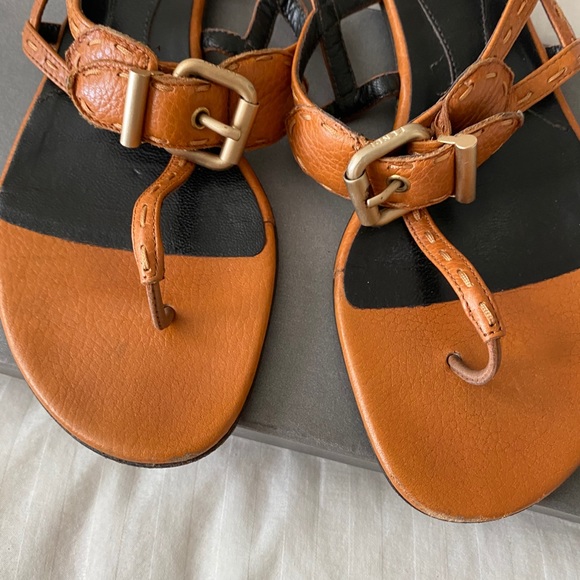 Fendi sandals. Worn 3 times. - Picture 4 of 9